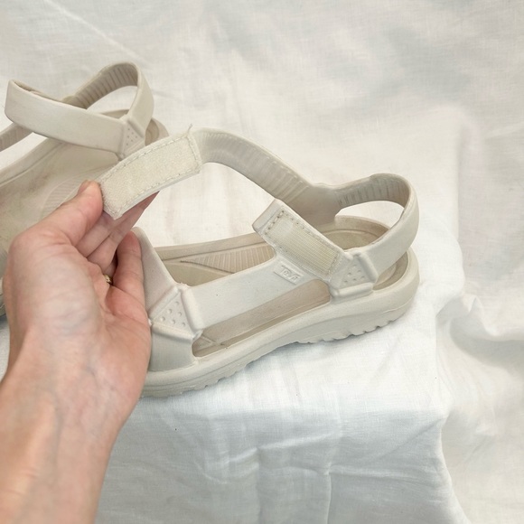 Teva Hurricane Drift Casual Sandals - Picture 9 of 12